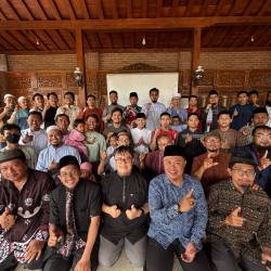 Perat Ukhuwah Antar Kader: DPW Wahdah Islamiyah Yogyakarta Gelar Syawalan Hingga Bagi-Bagi THR