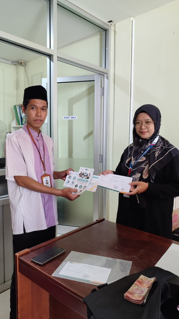 Swalayan Purnama Bantul Grup Salurkan Zakat Lewat LAZNAS Wahdah Inspirasi Zakat